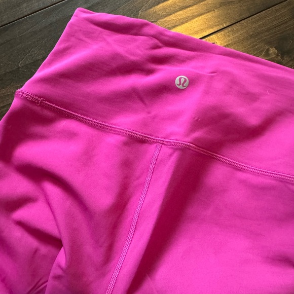 Women’s Pink Lululemon Leggings - Picture 2 of 3
